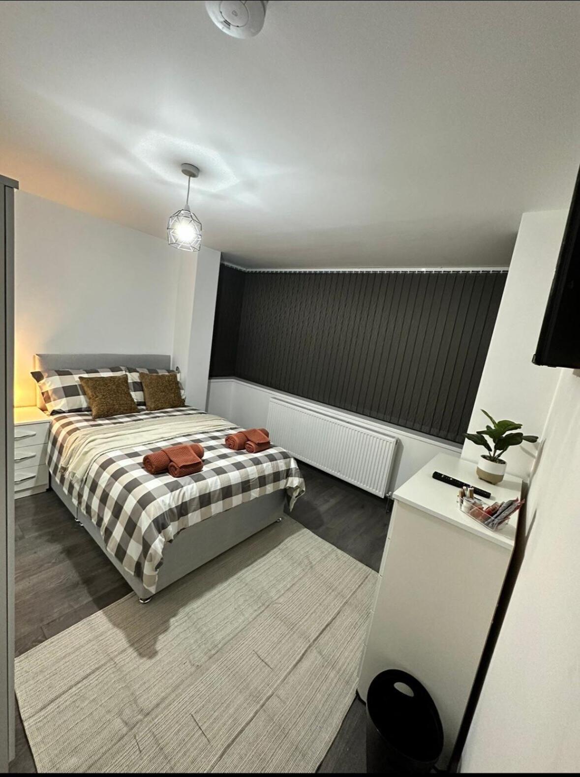 The Little Oaks Apartment Бирмингам Екстериор снимка