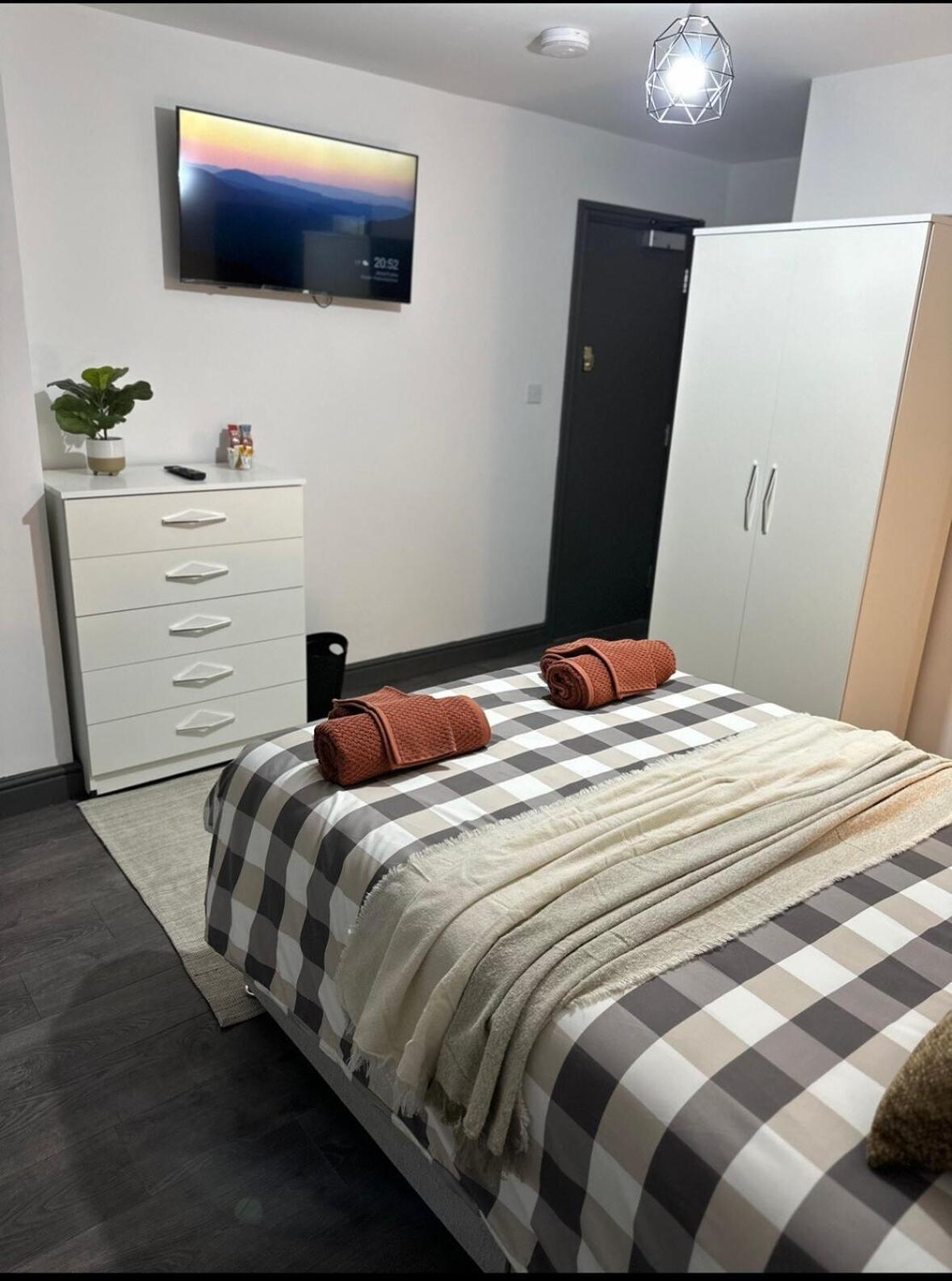 The Little Oaks Apartment Бирмингам Екстериор снимка